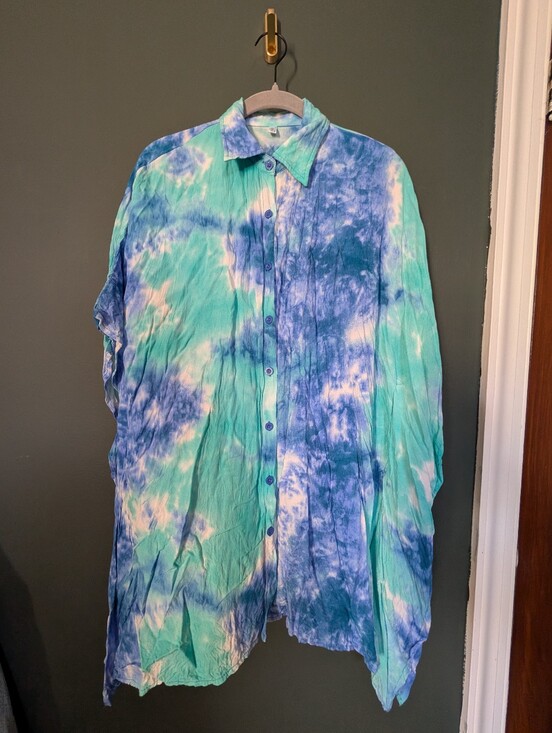 Ekouaer Other - Ekoiaer Tie-Dye Blue & Aqua Button-Front Swim Coverup Shirt
